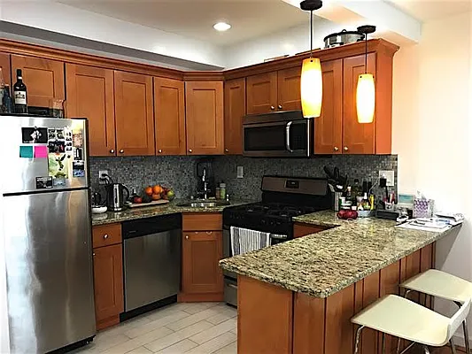 Rented by Friedman Roth Realty | media 14