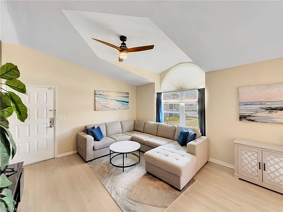 4th image of 13256 Whitehaven LN #507