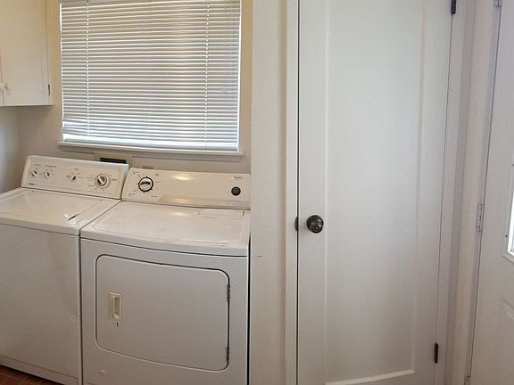 2nd image of 1619-1623 Mill St #1627