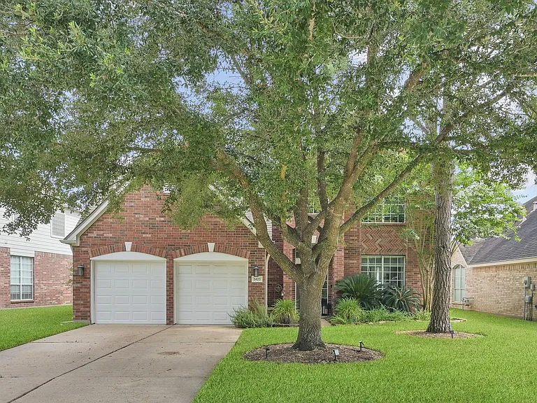 3423 Auburn Hollow Ln — Photo 2