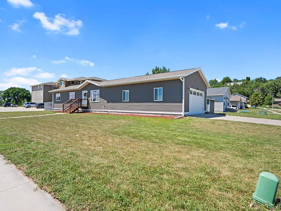 1st image of 1506 Brandon Dr
