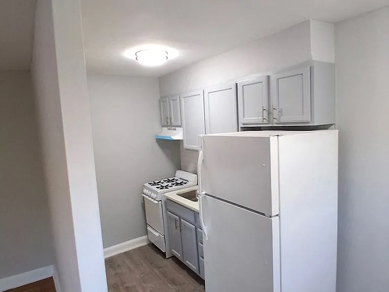 1266 Morse St NE — Photo 11