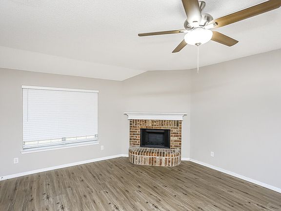3rd image of 8017 Jolie Dr