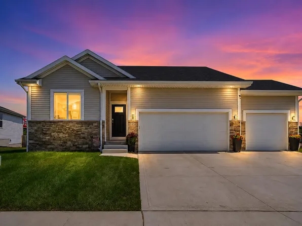 5652 Brook View Ave, Des Moines, IA 50317