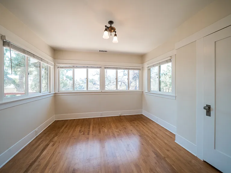 3924 Alameda Pl — Photo 16
