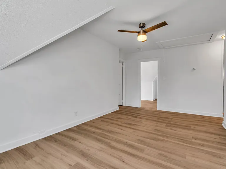 301 2nd Ave #3 — Photo 12