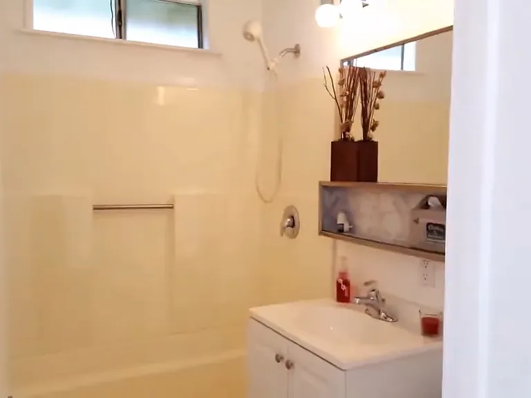 7451 Colombia Dr — Photo 6