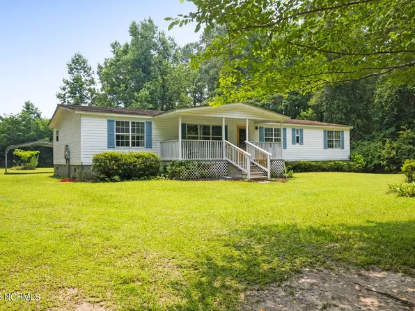 369 Cherrytree Road NE, Winnabow, NC 28479