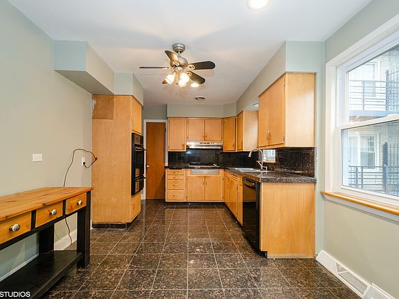 3rd image of 6251 N Mozart St