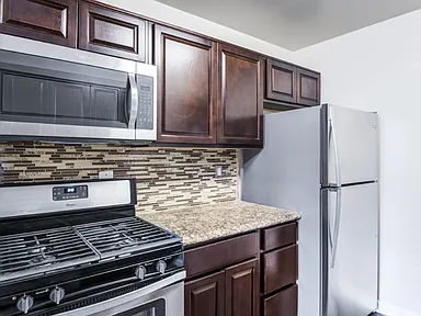Willow Lake Apartment Homes