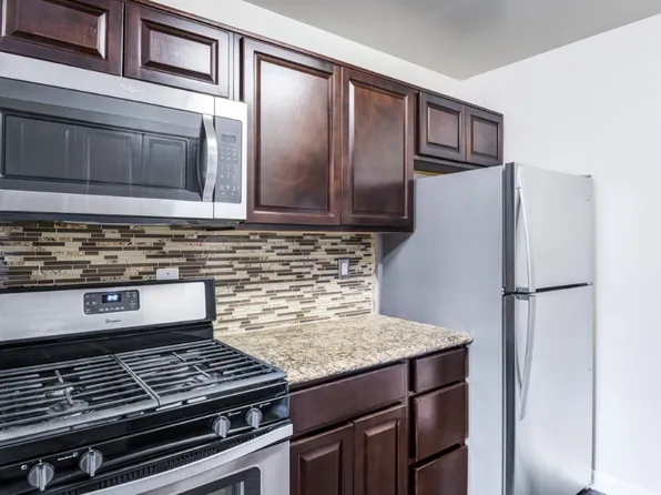 Willow Lake Apartment Homes