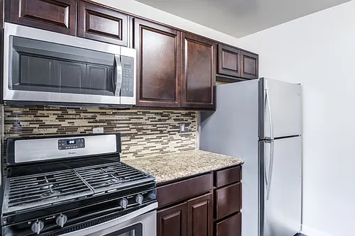 Willow Lake Apartment Homes Photo 1