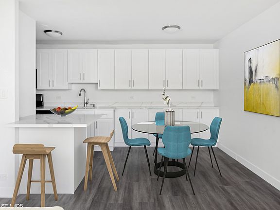 5th image of 3950 N Lake Shore Dr APT 2101