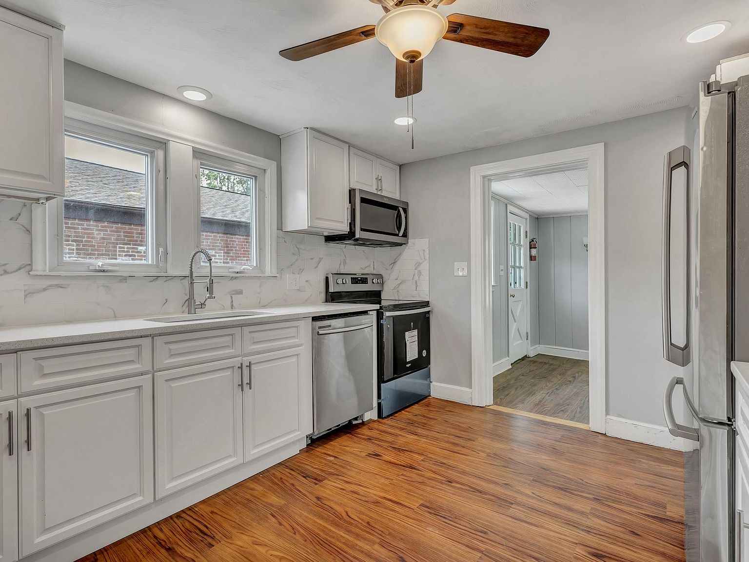 21 Emory Ct, Bristol, CT 06010 Zillow