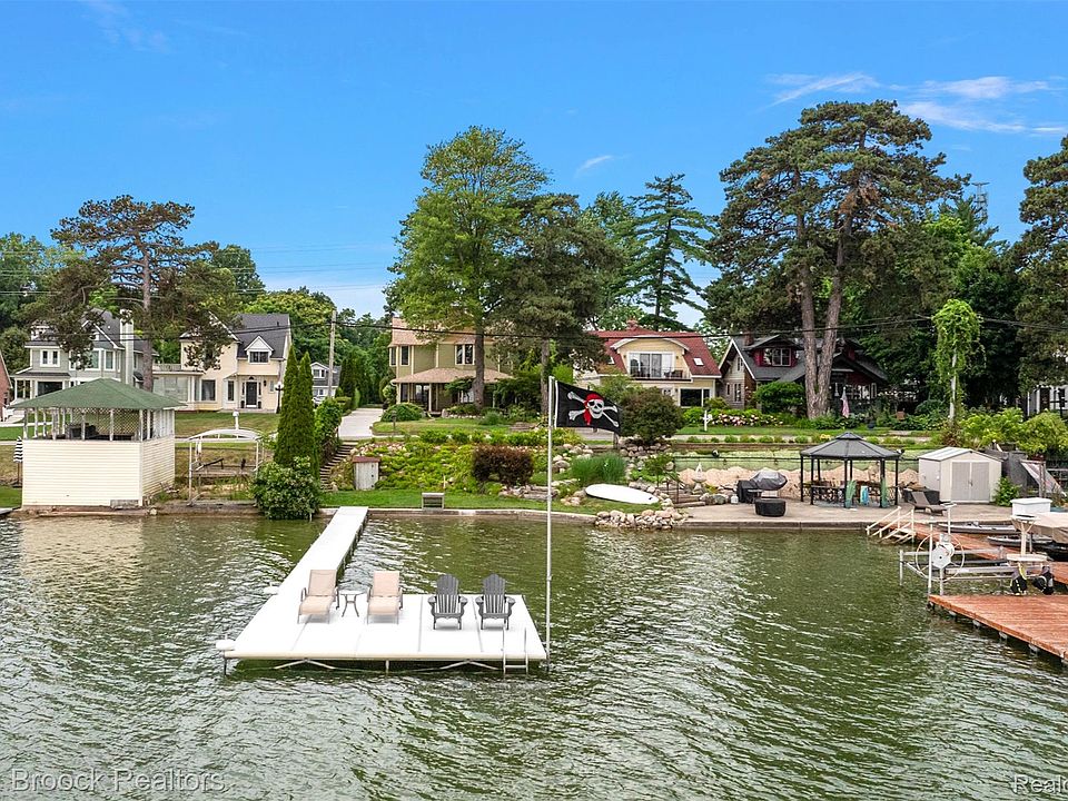 1st image of 3642 Orchard Lake Rd