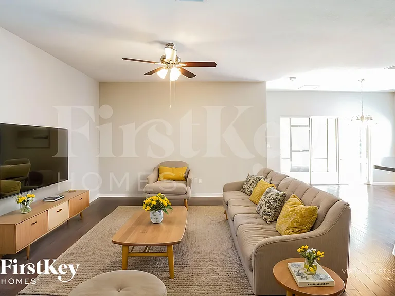 2061 Marsh Hawk Dr — Photo 3