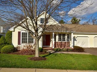 4 Hudson Ln UNIT 4, Windsor, CT 06095