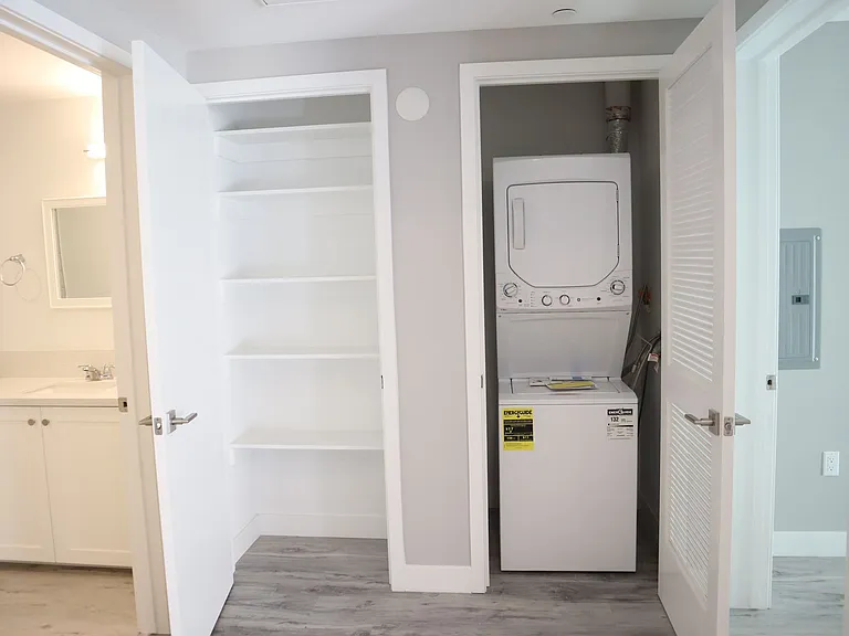 Bunker Heights Apartments — Photo 7