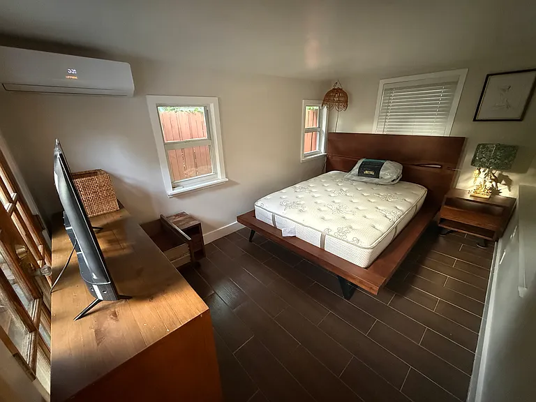 331 Lauderdale Trl — Photo 11