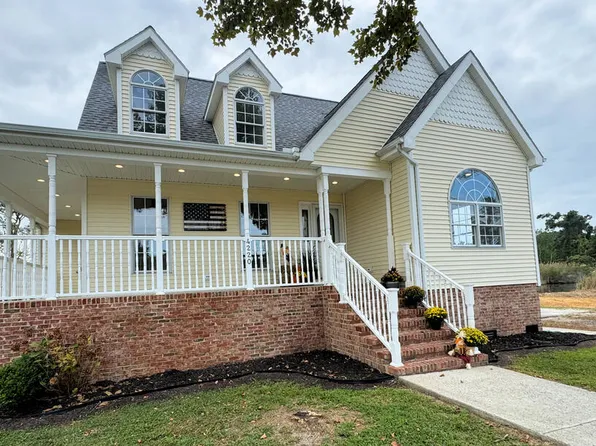 4220 Bennett Ln, Chincoteague, VA 23336