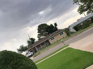 2914 Mountain View Dr, Carlsbad, NM 88220