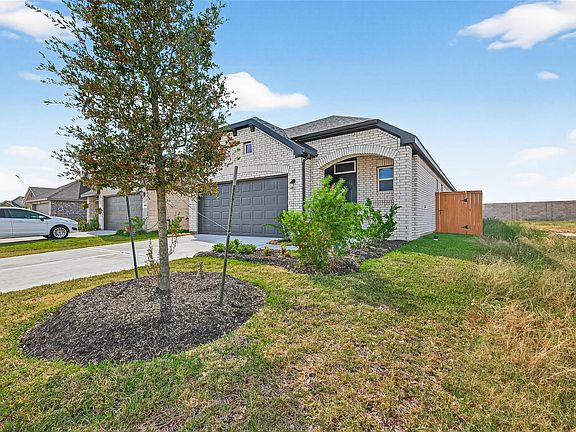 2nd image of 5008 Marcasca Dr