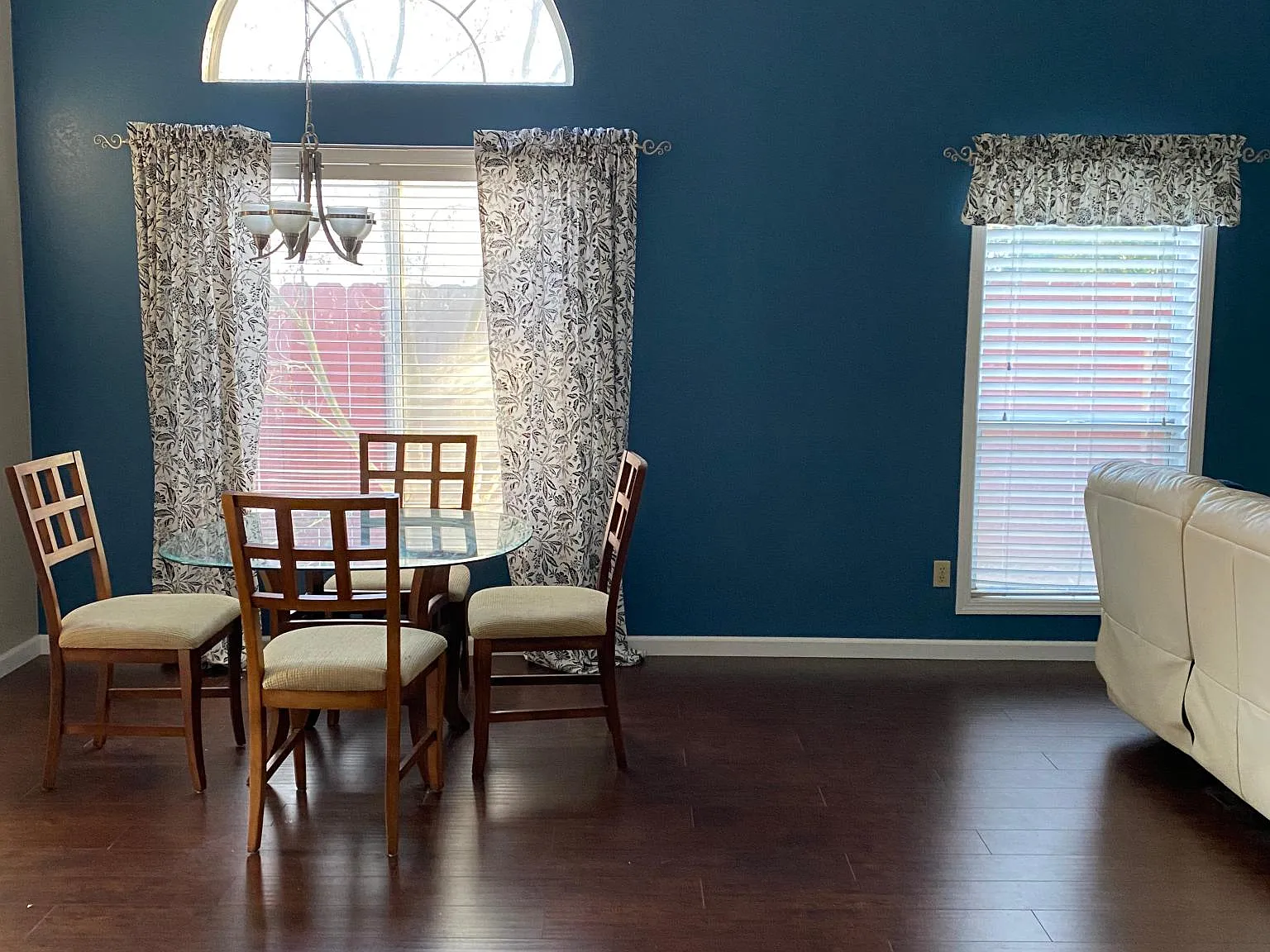 3 bed, 1665 sqft, $2,600 — Photo 4