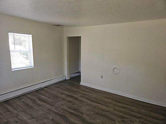 5th image of 89 6th St