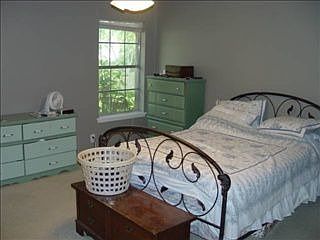 5th image of 609 Dorchester Dr
