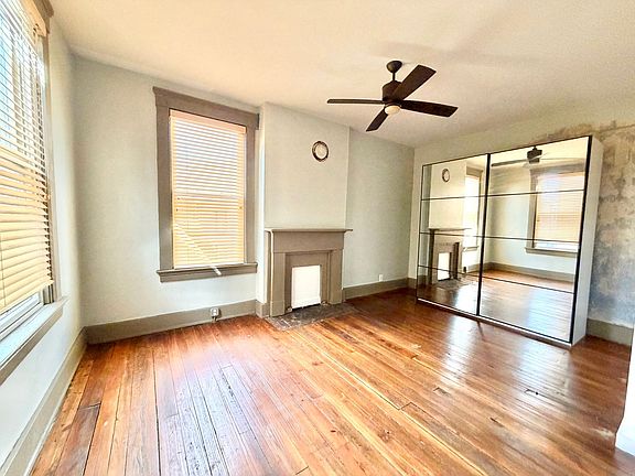 4th image of 512 E 12th St #302