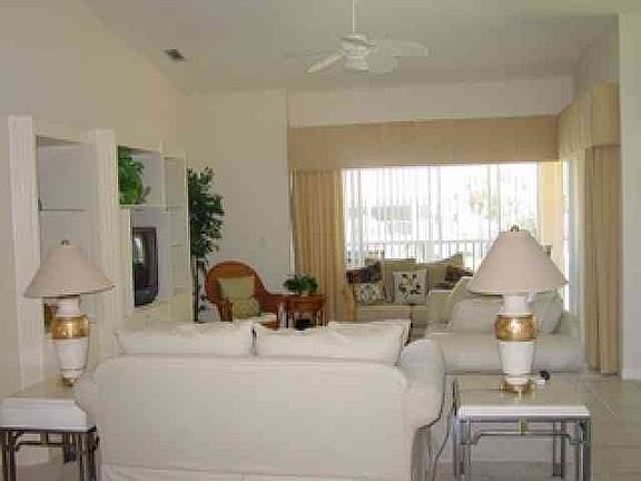 4th image of 8400 Southbridge Dr APT 3