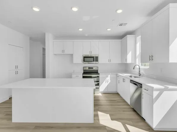 5599 Carnelian Pkwy #604, Saint George, UT 84790