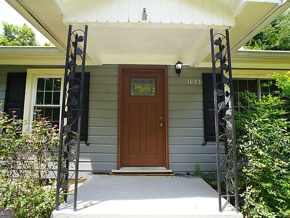 2nd image of 1032 Chatham Rd
