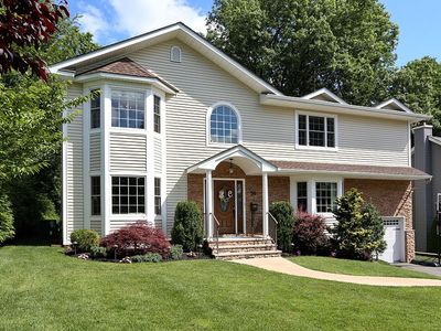 76 E Gramercy Pl, Glen Rock, NJ, 07452