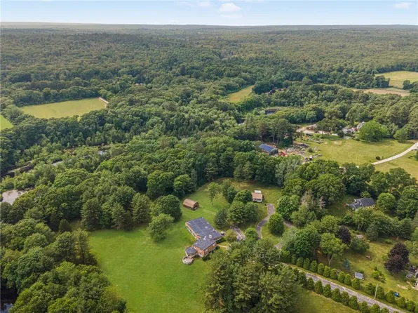 30-40 Monahan Manor Way, West Kingston, RI 02892