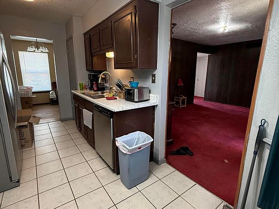 5th image of 10025 Foothill Dr