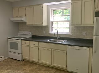 12 Church Rd, Southbury, CT 06488