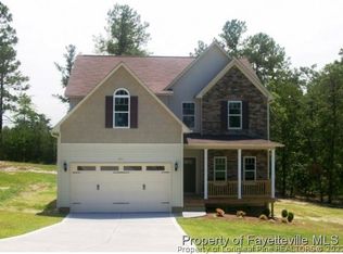 371 Crescent 21 Dr, Raeford, NC 28376