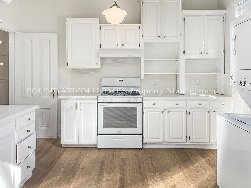 1st image of 491 Ethel Ave Unit B