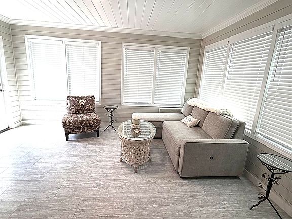5th image of 85257 Tinya Rd