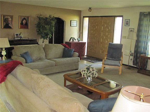2nd image of 8462 Rodney Dr