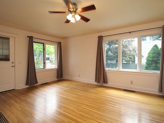 4th image of 1811 NE 64th Ave