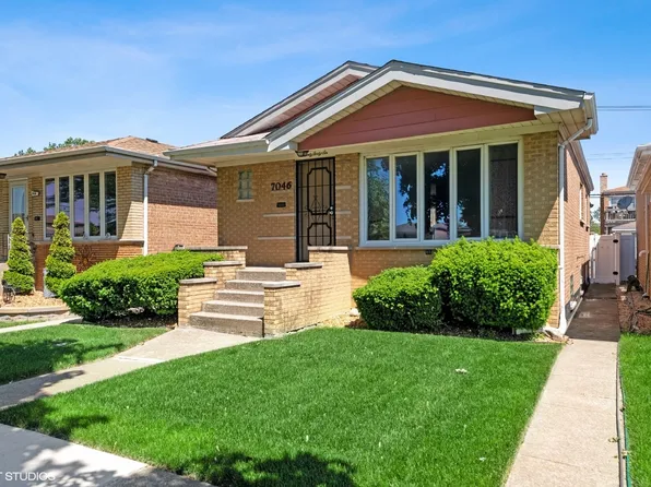 7046 W 63rd Pl, Chicago, IL 60638