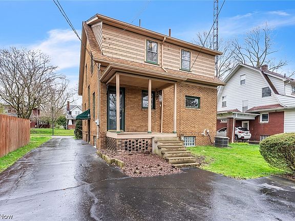 3rd image of 327 Fairmount Ave NE