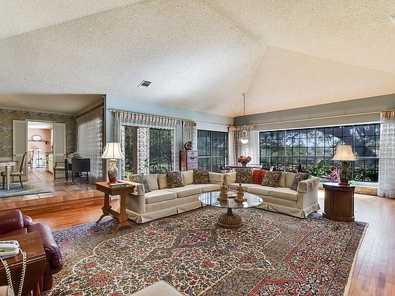 5th image of 11003 Onion Creek Ct