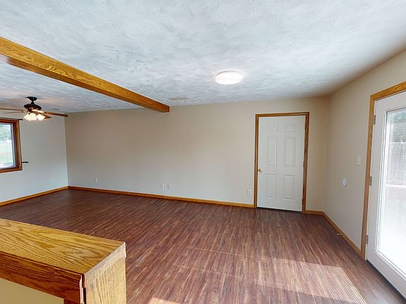 5th image of 507 S Bismark Ave