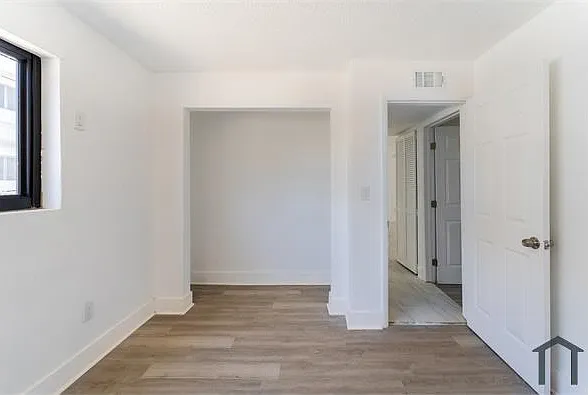 1515 NW North River Dr #5 — Photo 17