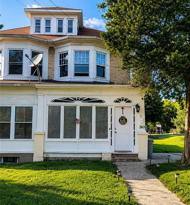 1st image of 263 W Lincoln St