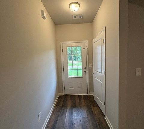 2nd image of 40 Hastings Ln