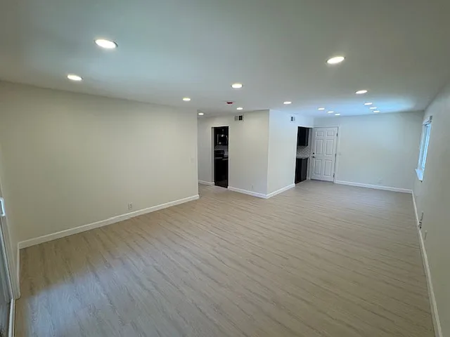 1126 Steinway Ave — Photo 12
